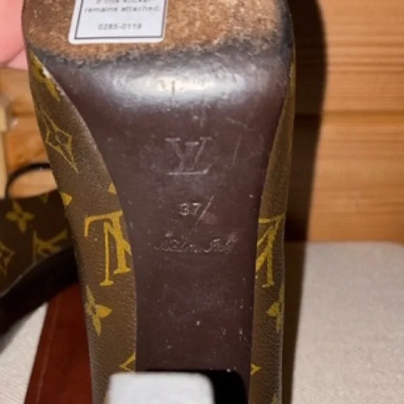 Guaranteed Authentic Louis Vuitton Brown Monogram Women's Heels size 37 - Picture 5 of 9